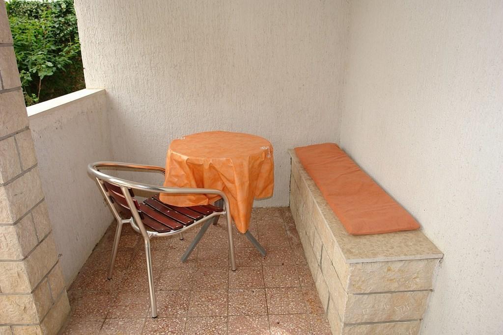 2 Bedroom Amazing Apartment In Криквеница Стая снимка